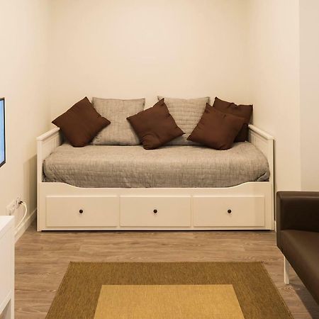 Apartamento Ideal 3 Lisbona Esterno foto